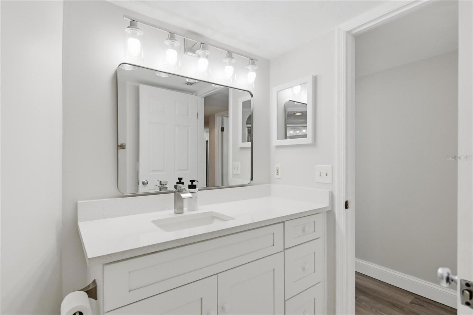 Image 34 of 53 For 3023 Atlantic Avenue 903