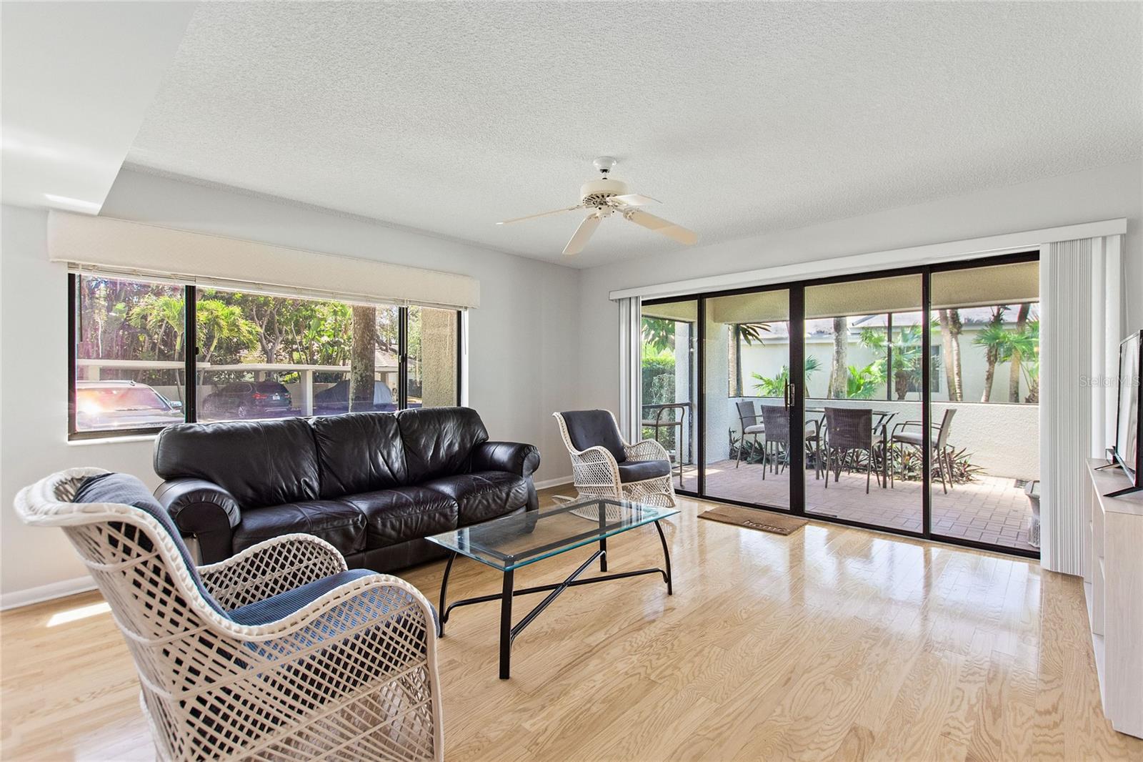 Image 17 of 32 For 511 Oak Harbour Drive 511