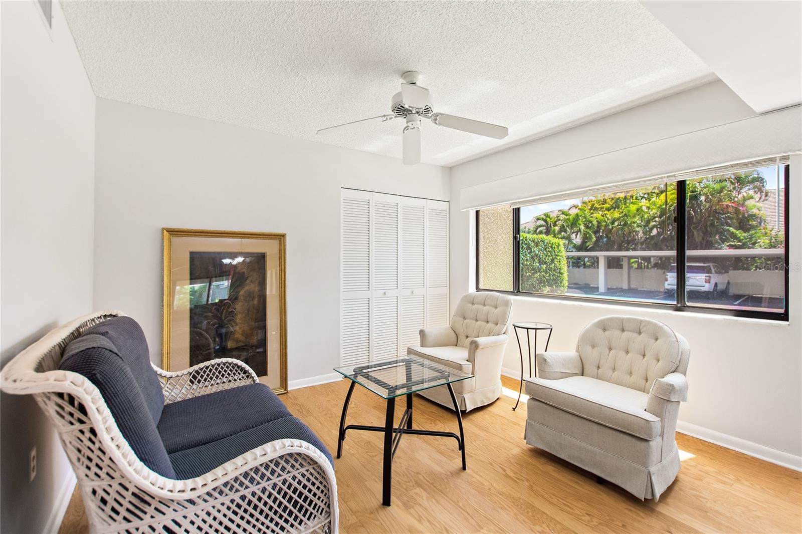 Image 18 of 32 For 511 Oak Harbour Drive 511