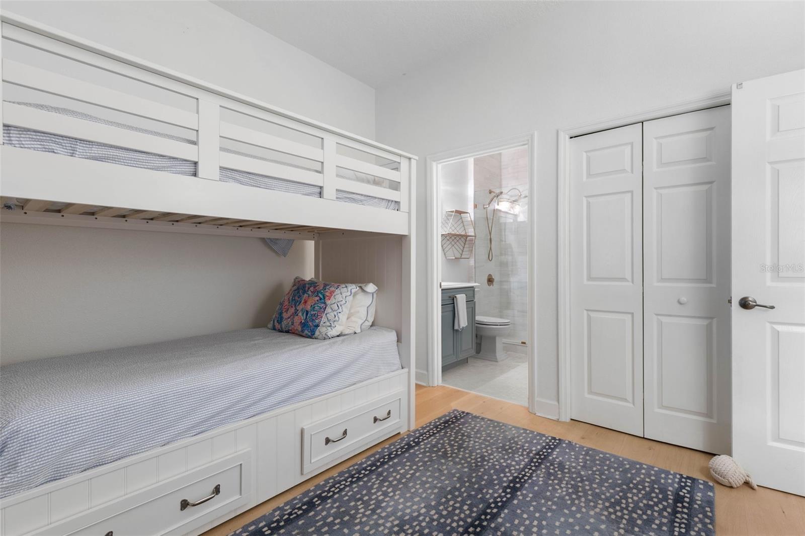 Image 34 of 70 For 400 Cinnamon Beach Way 335