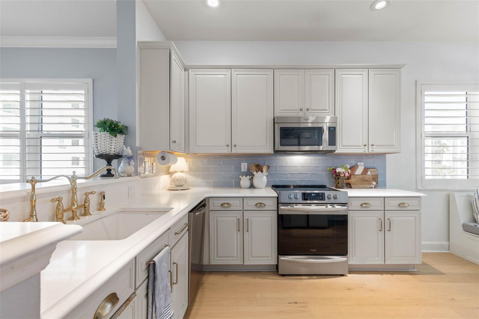 Image 6 of 70 For 400 Cinnamon Beach Way 335