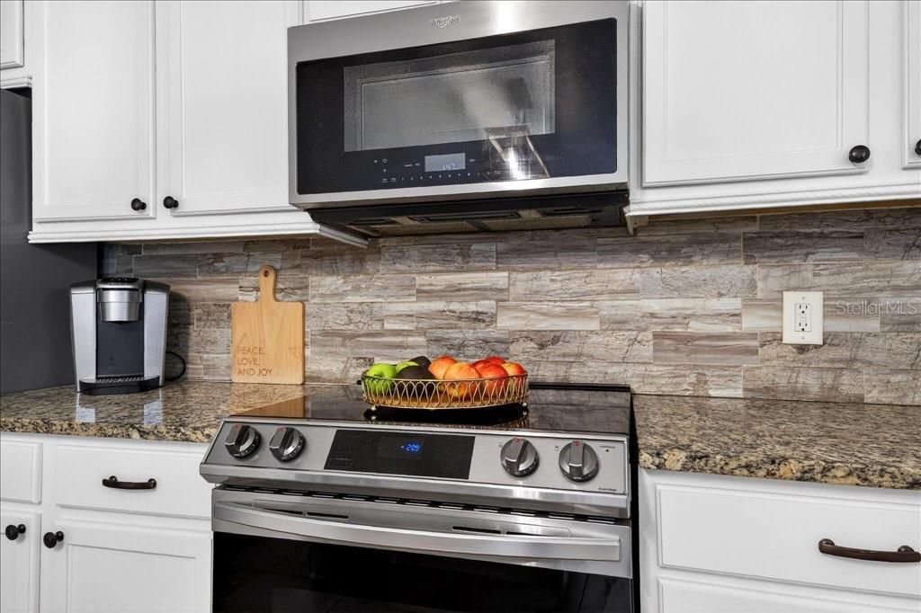 Image 24 of 67 For 33 Red Barn Drive