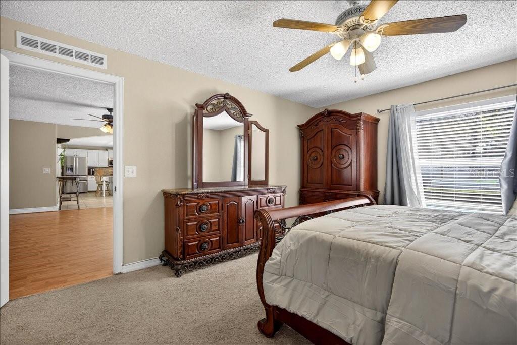 Image 27 of 67 For 33 Red Barn Drive