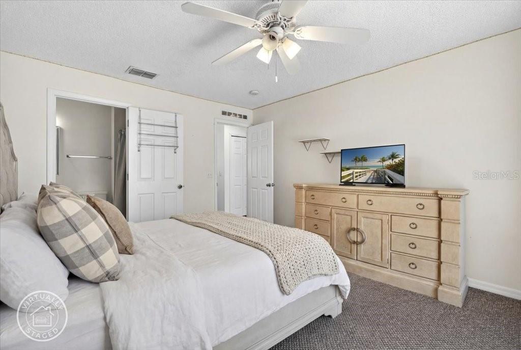 Image 41 of 67 For 33 Red Barn Drive