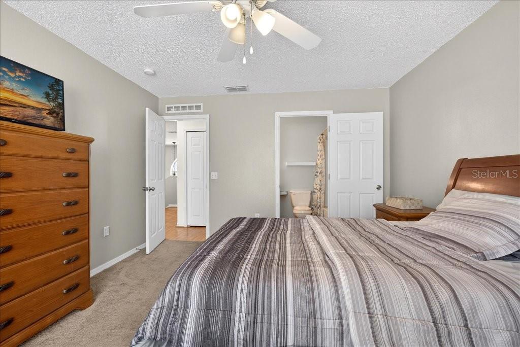 Image 45 of 67 For 33 Red Barn Drive