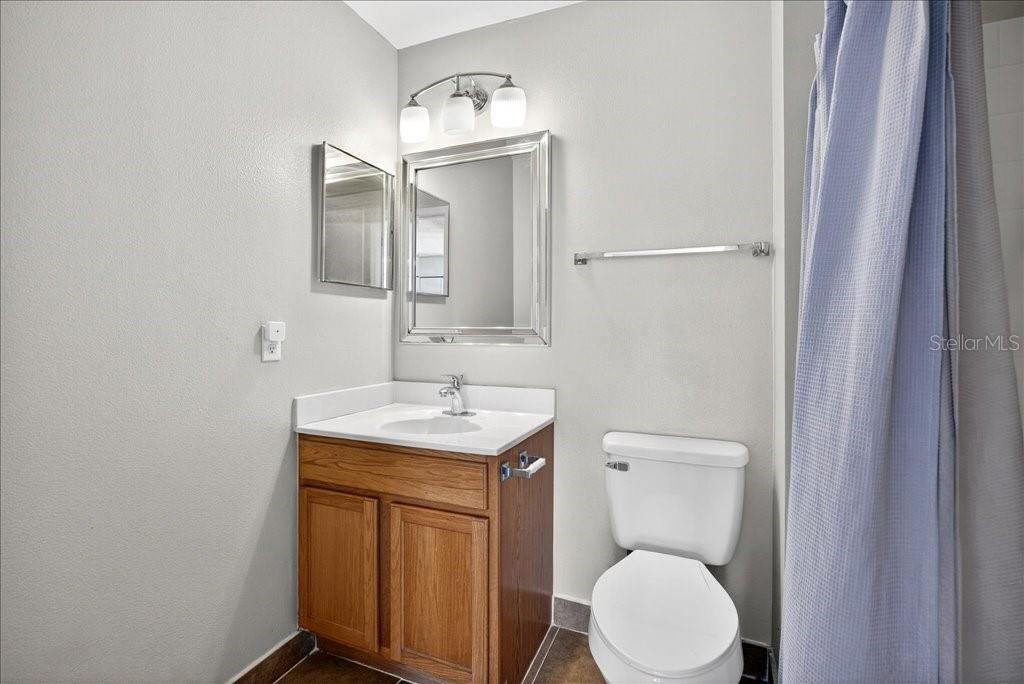 Image 46 of 67 For 33 Red Barn Drive