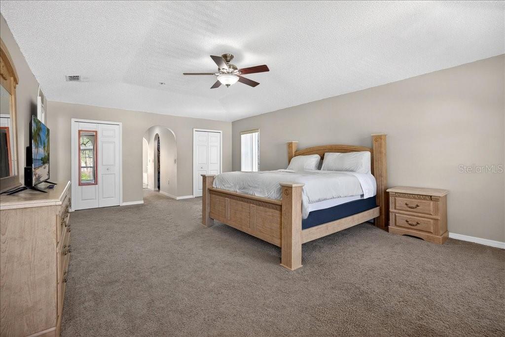 Image 52 of 67 For 33 Red Barn Drive