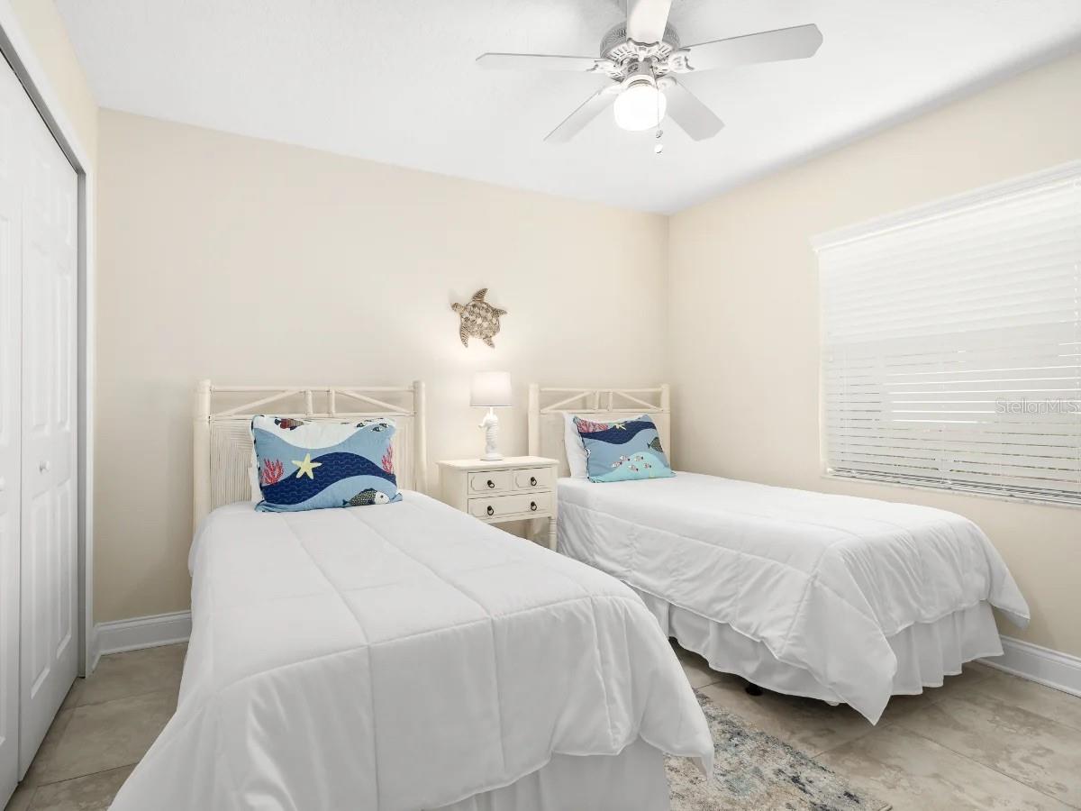 Image 19 of 37 For 19 Mahoe Drive N