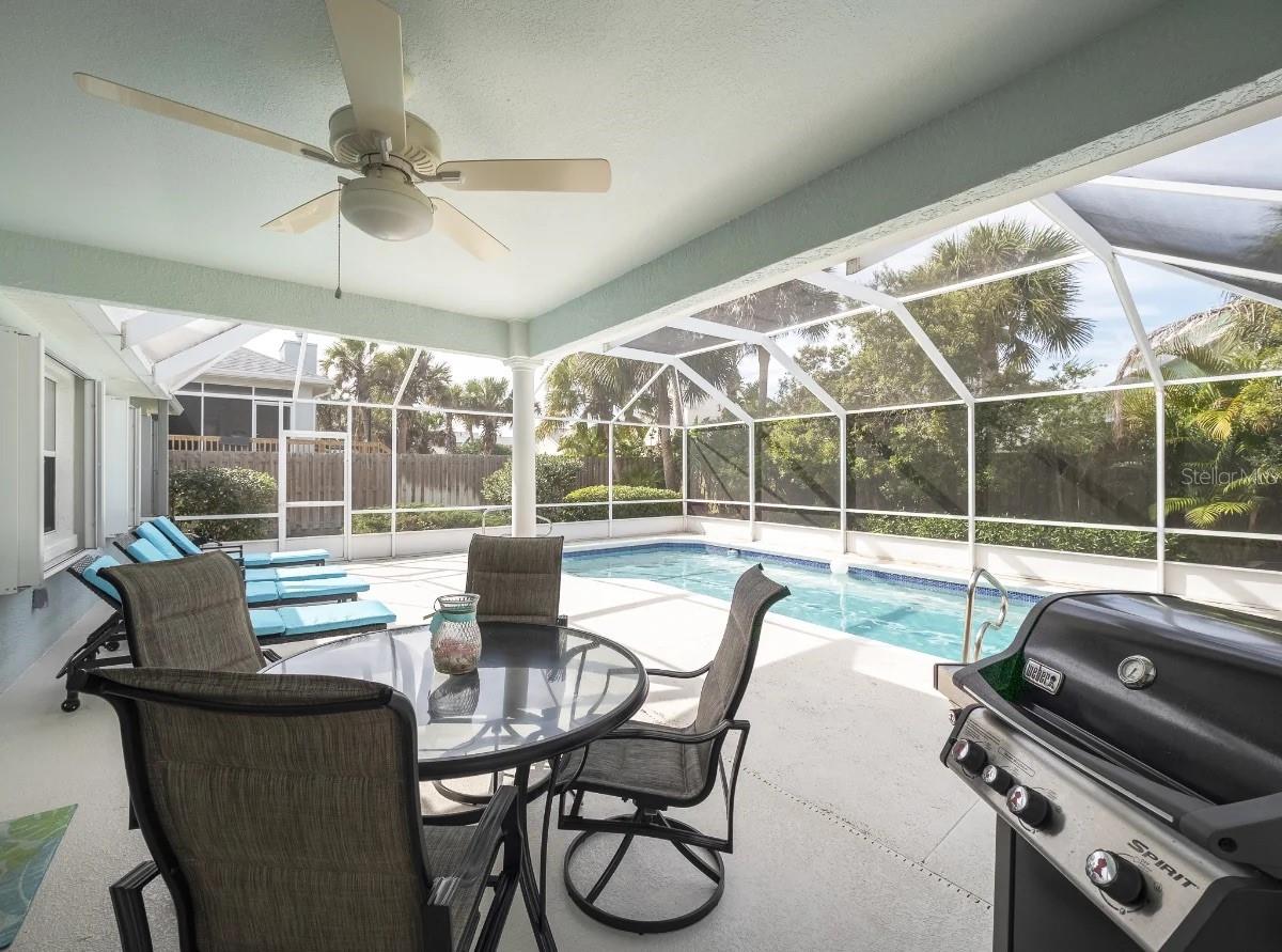 Image 21 of 37 For 19 Mahoe Drive N