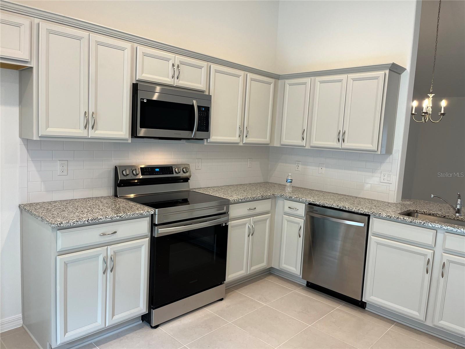 Image 7 of 15 For 17 Freneau Lane A&b