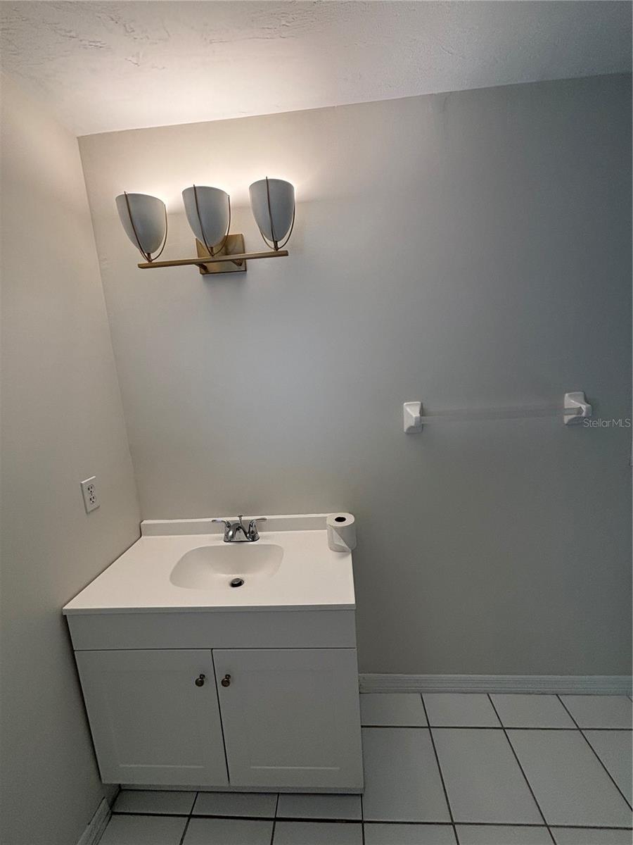 Image 4 of 21 For 91 Ryecliffe Drive