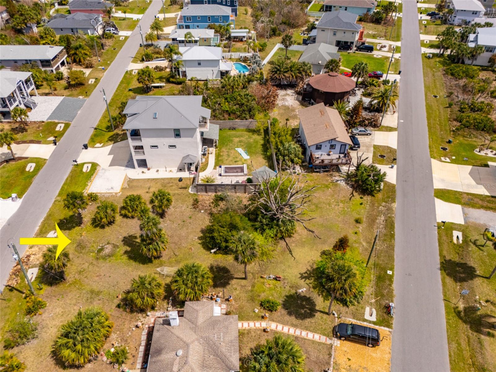 Image 7 of 22 For 8 Ocean Street