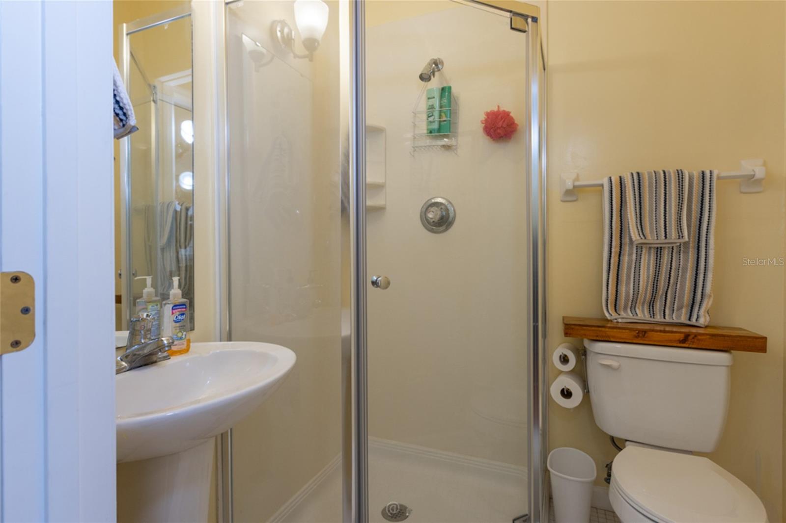 Image 21 of 29 For 5 Moody Drive