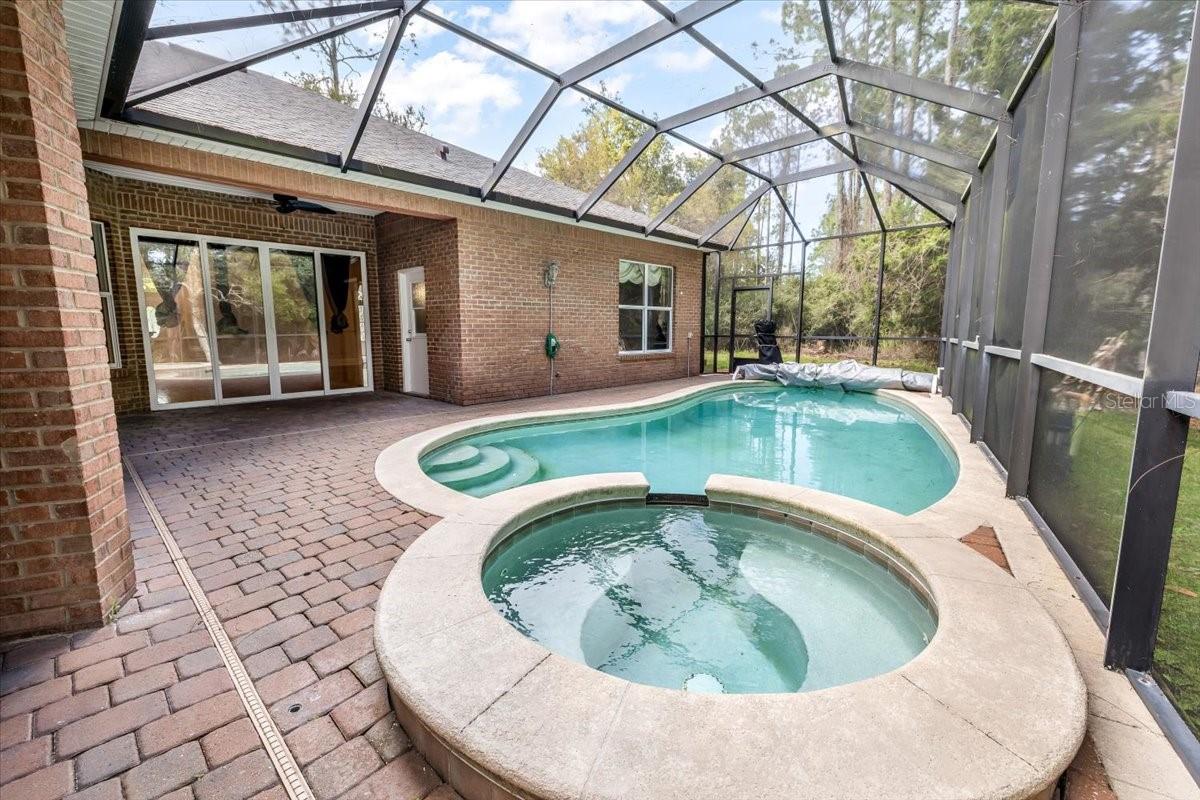 Image 40 of 49 For 104 Lindsay Drive