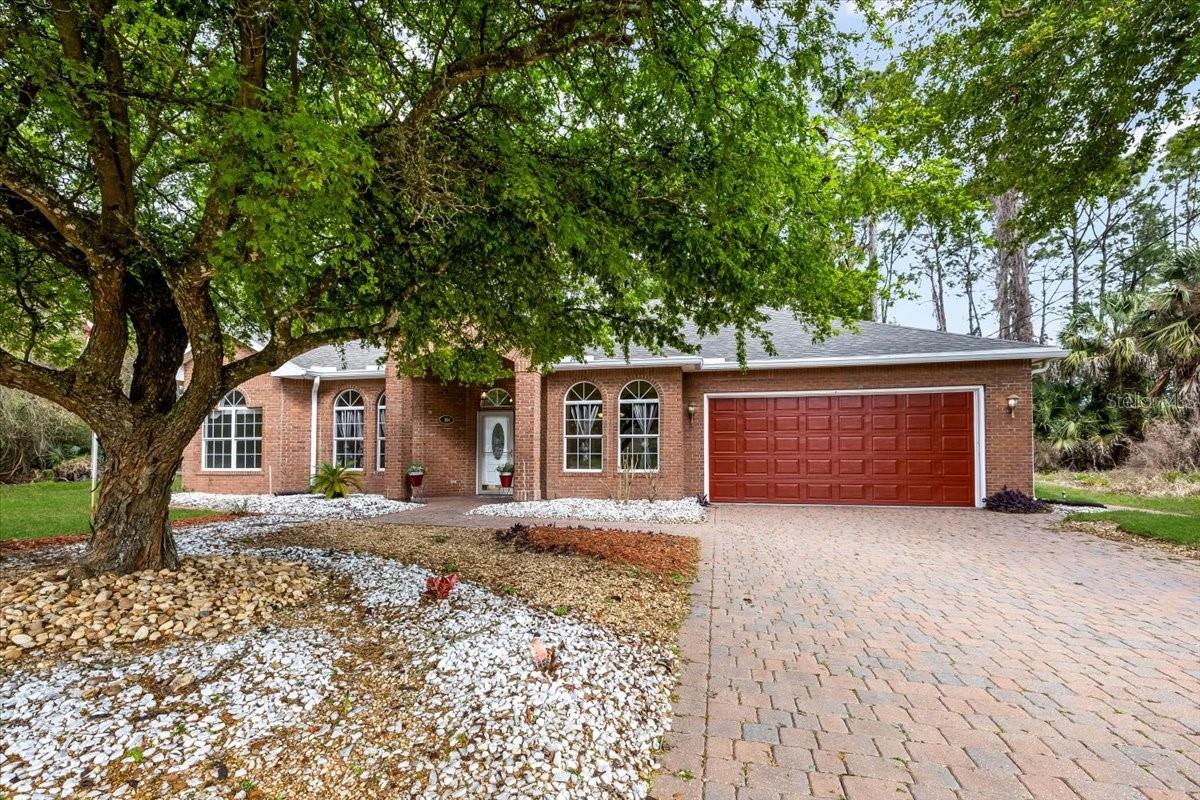 Image 5 of 49 For 104 Lindsay Drive