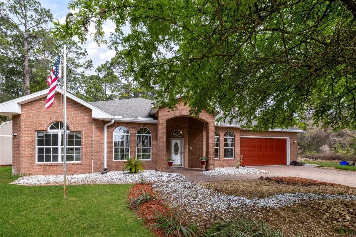 Image 6 of 49 For 104 Lindsay Drive