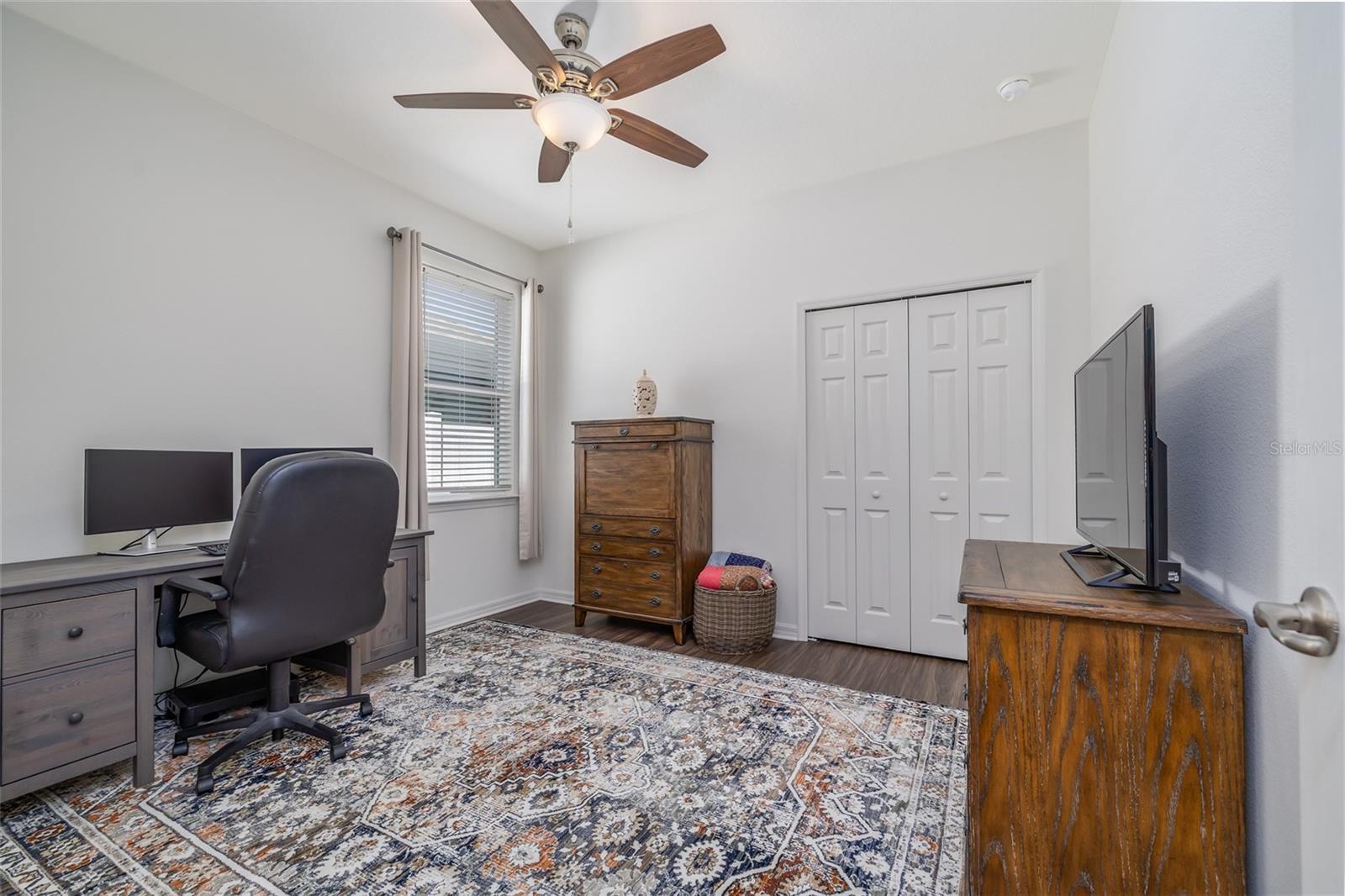 Image 25 of 40 For 18 Oakleaf Way