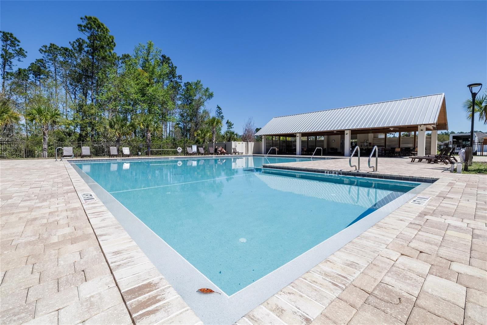 Image 39 of 40 For 18 Oakleaf Way