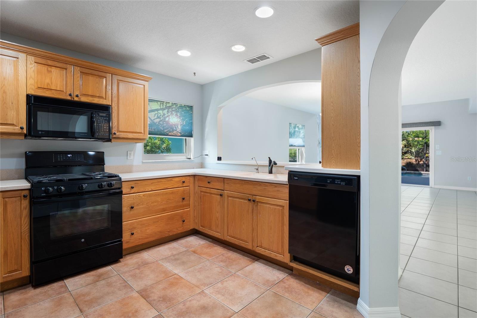 Image 14 of 54 For 166 Coquina Key Drive