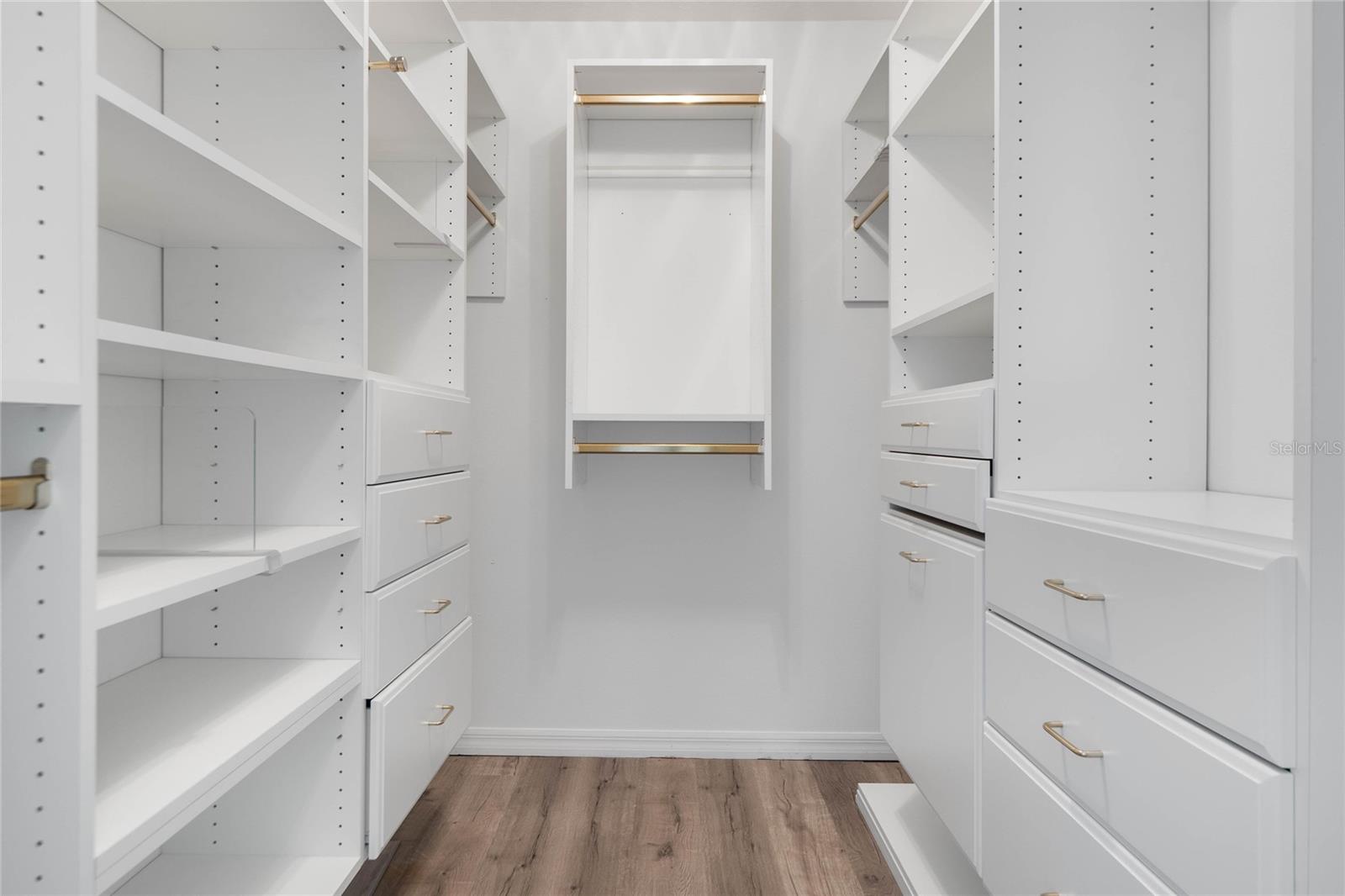 Image 35 of 54 For 166 Coquina Key Drive