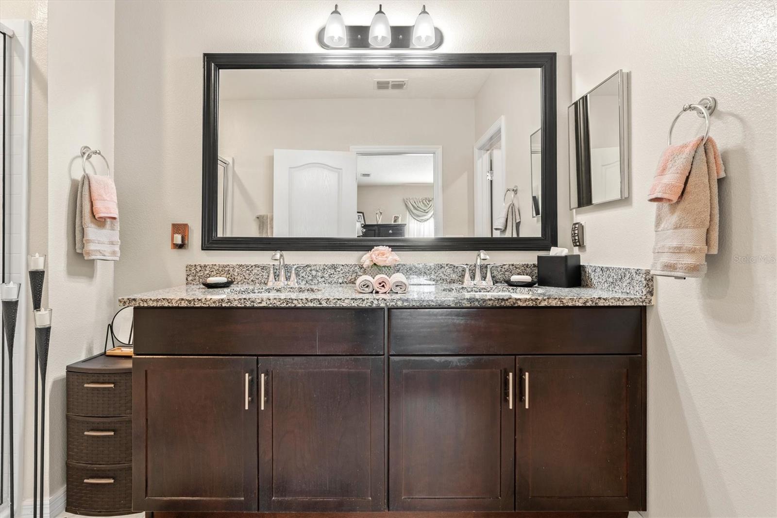 Image 16 of 43 For 1 Frenora Lane