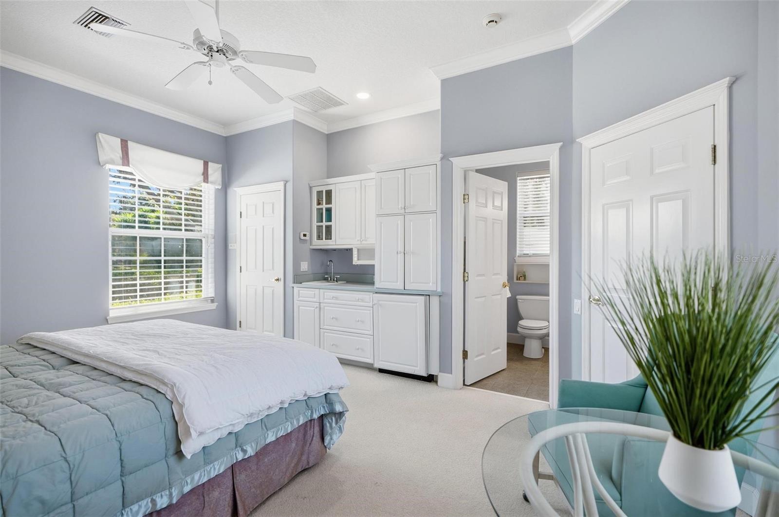 Image 10 of 84 For 10 Cordoba Court