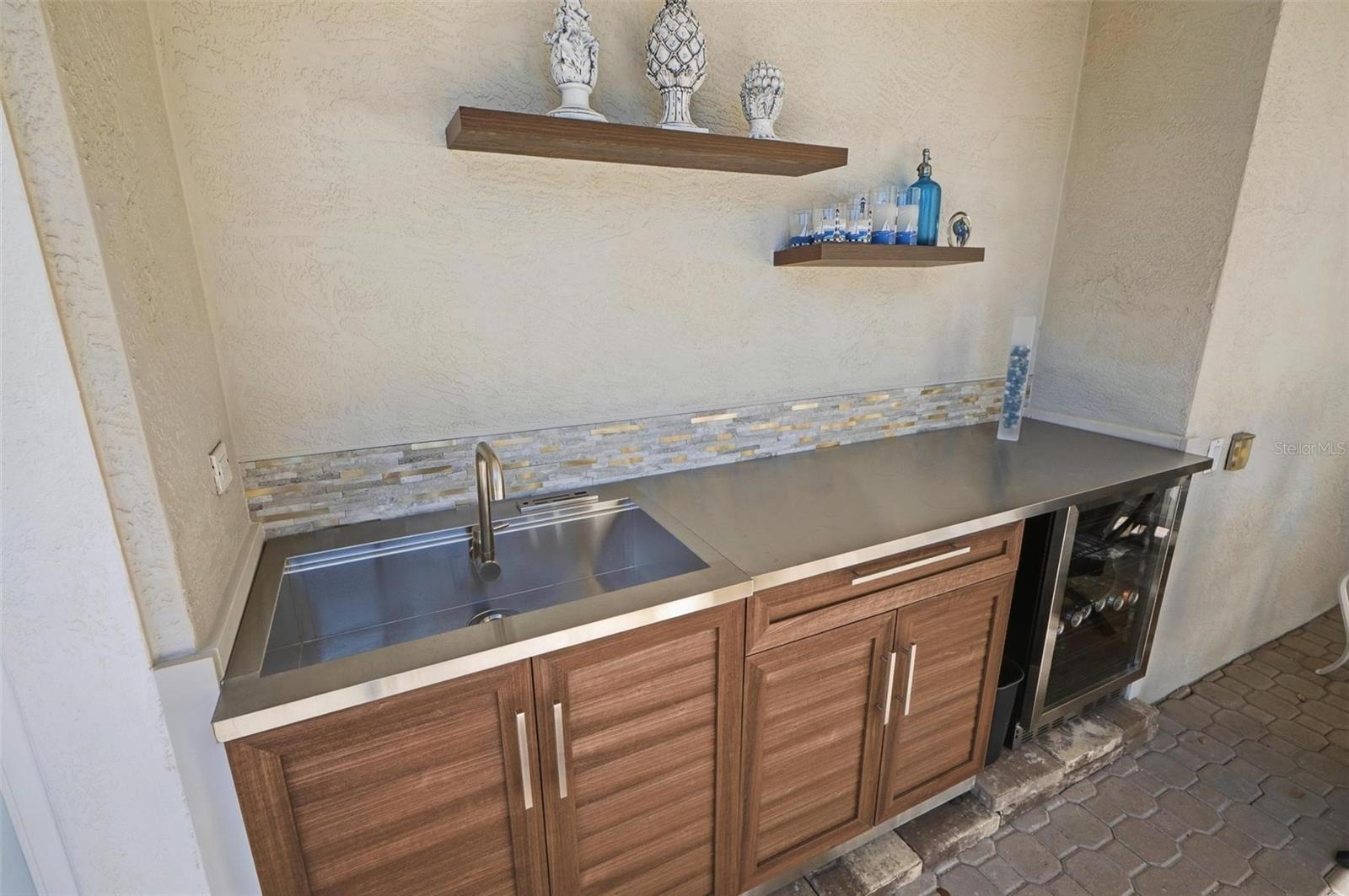 Image 18 of 84 For 10 Cordoba Court