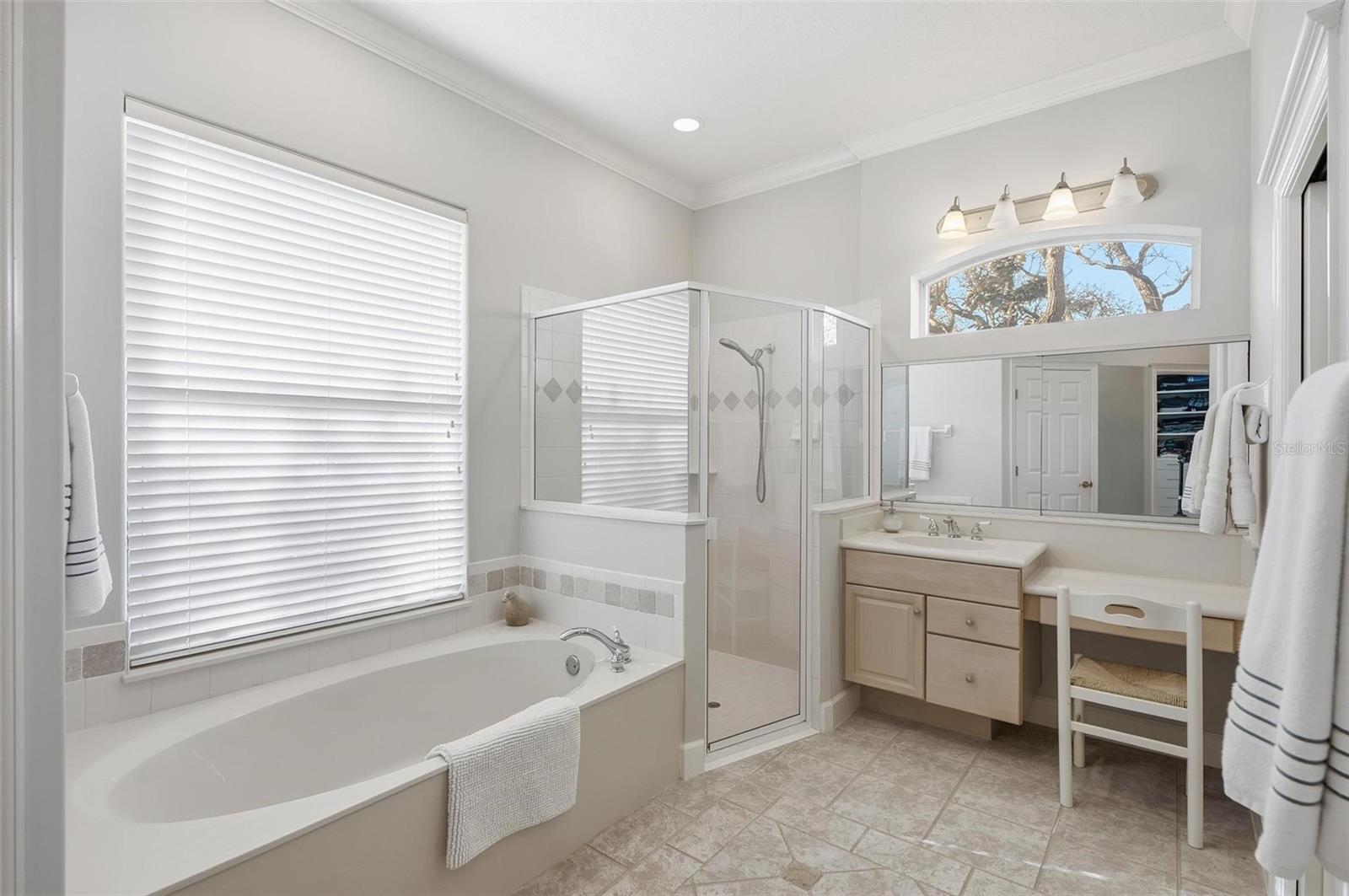 Image 47 of 84 For 10 Cordoba Court