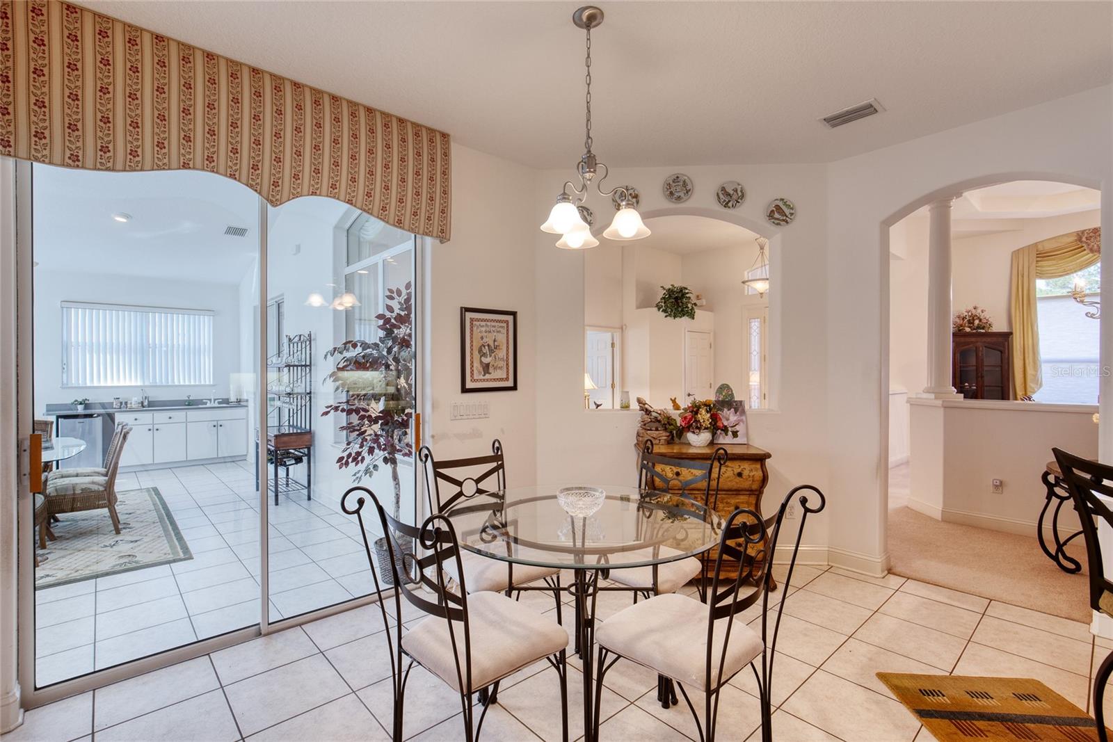 Image 17 of 69 For 2 Wellclif Place