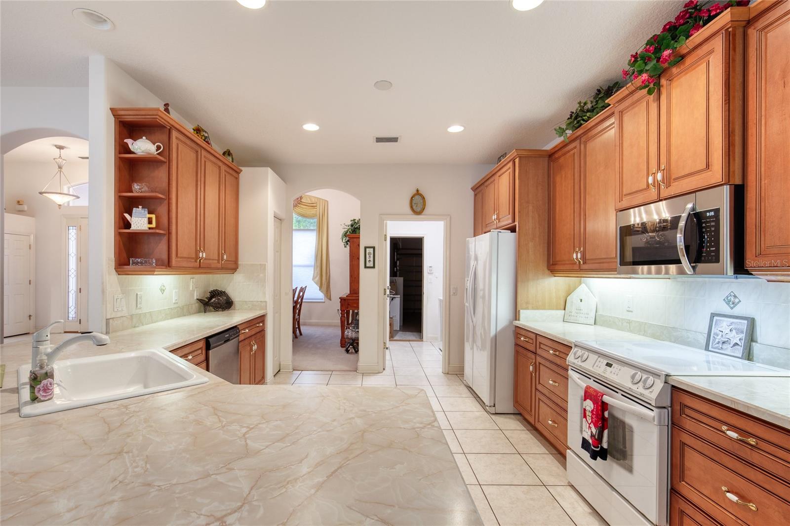 Image 23 of 69 For 2 Wellclif Place