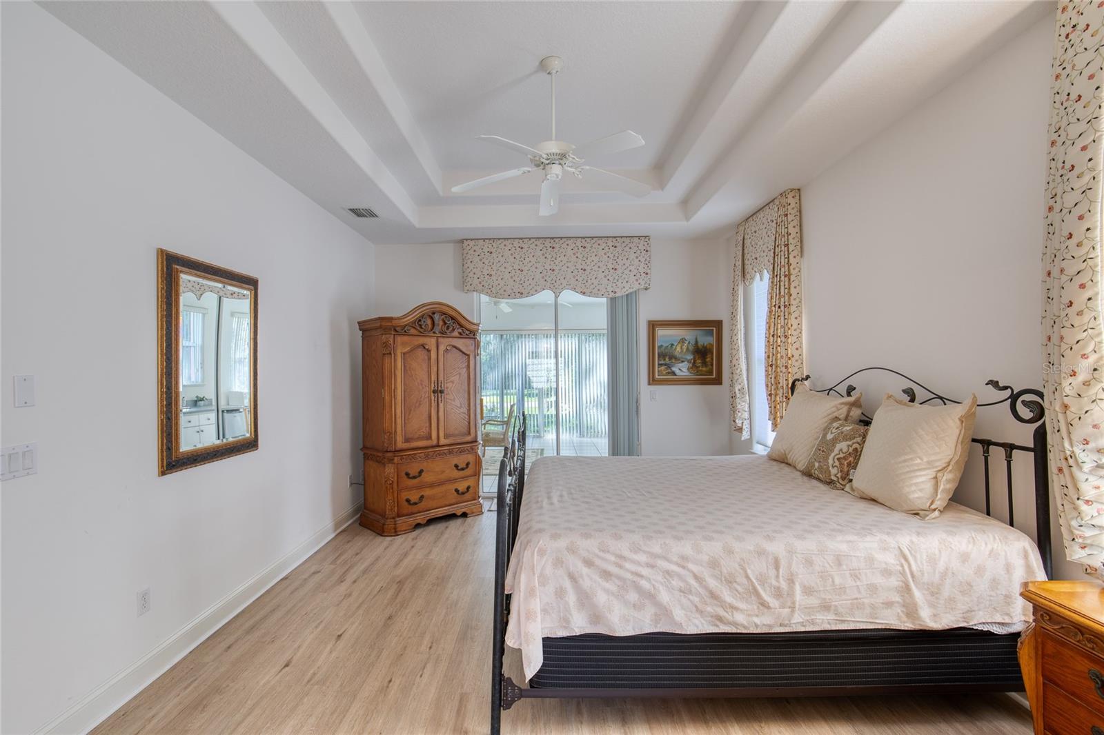 Image 32 of 69 For 2 Wellclif Place