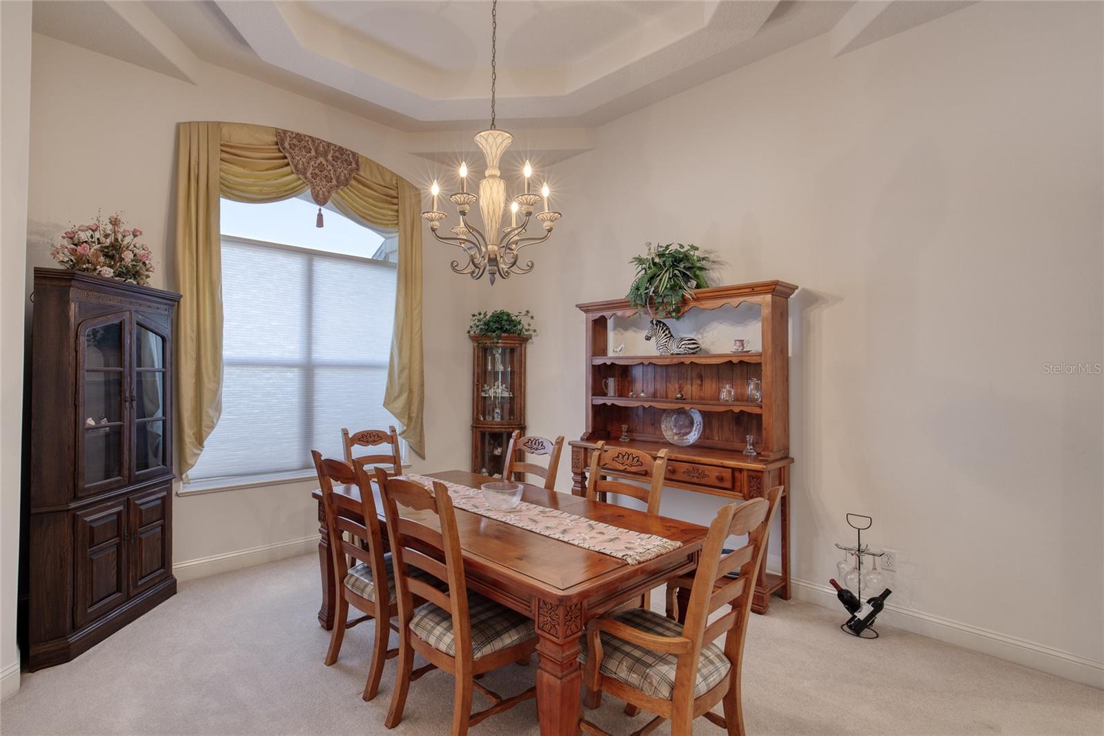 Image 6 of 69 For 2 Wellclif Place