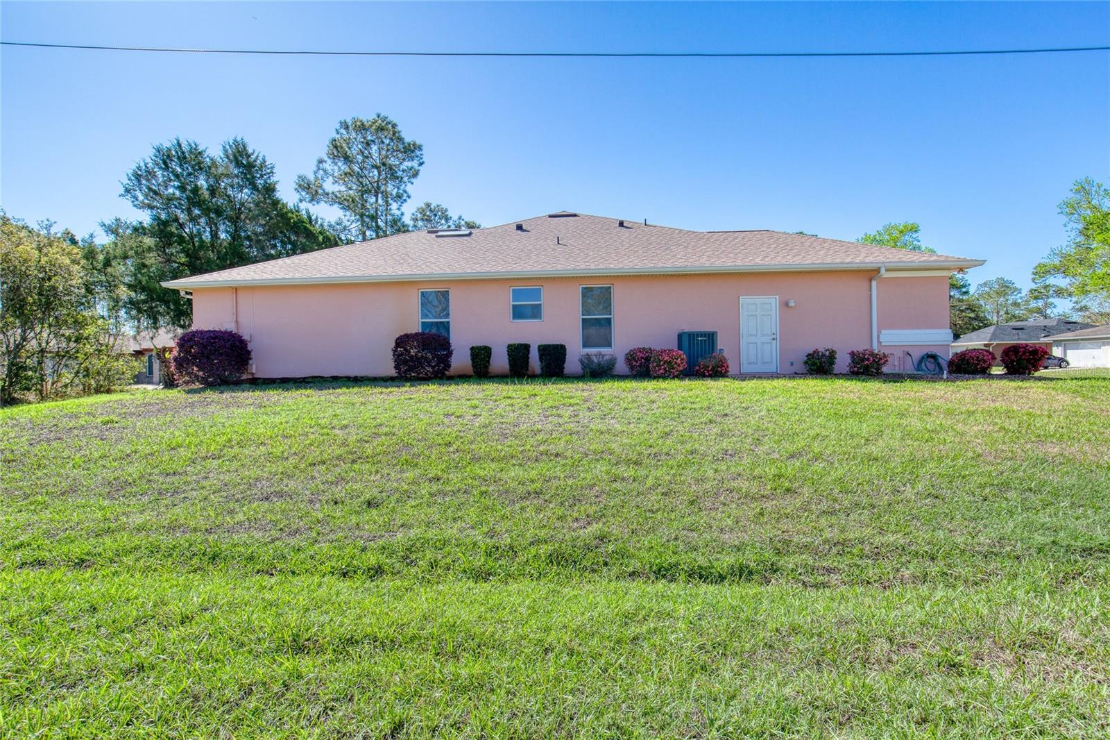 Image 62 of 69 For 2 Wellclif Place