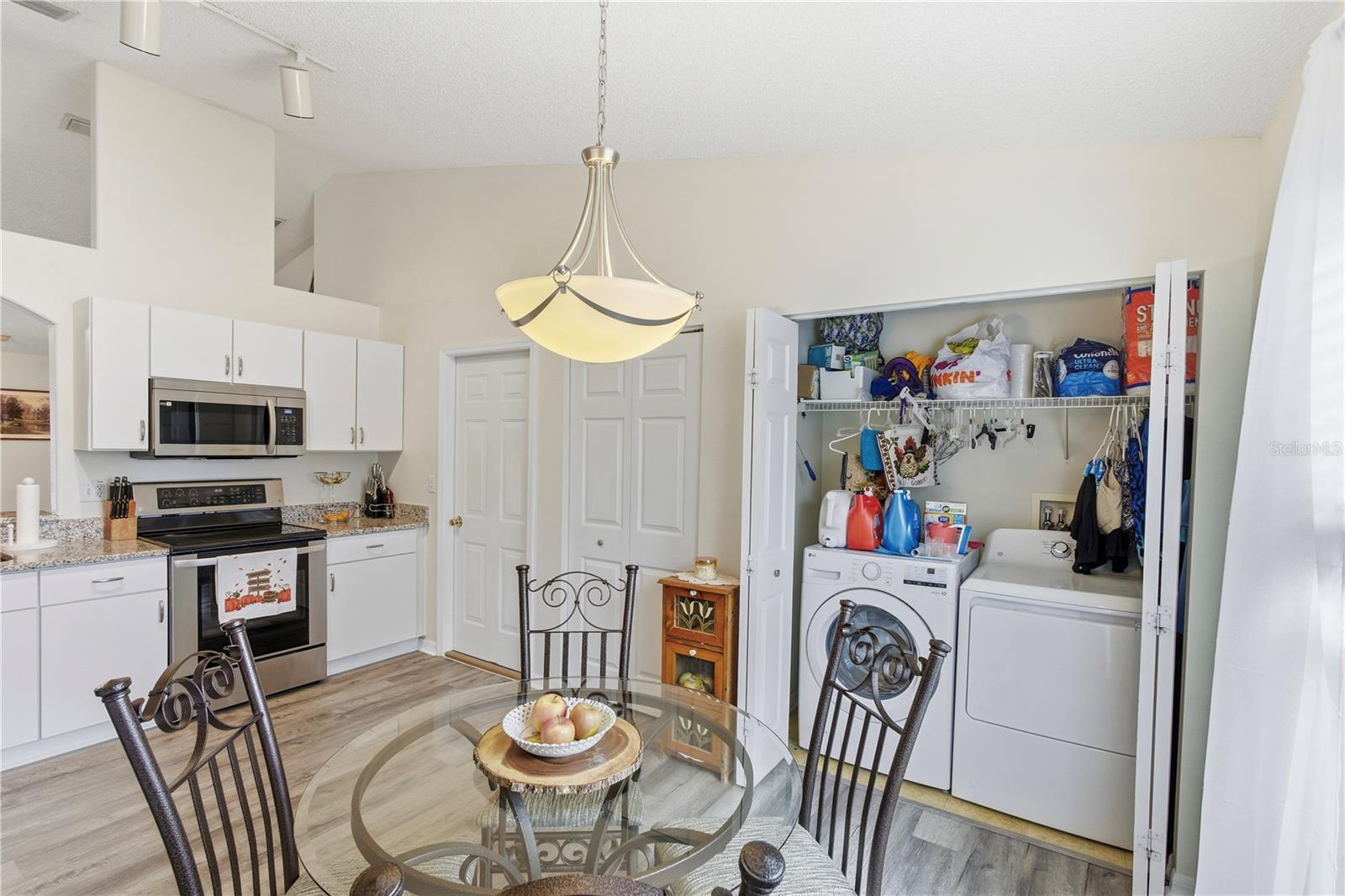 Image 12 of 27 For 14 Frenora Lane