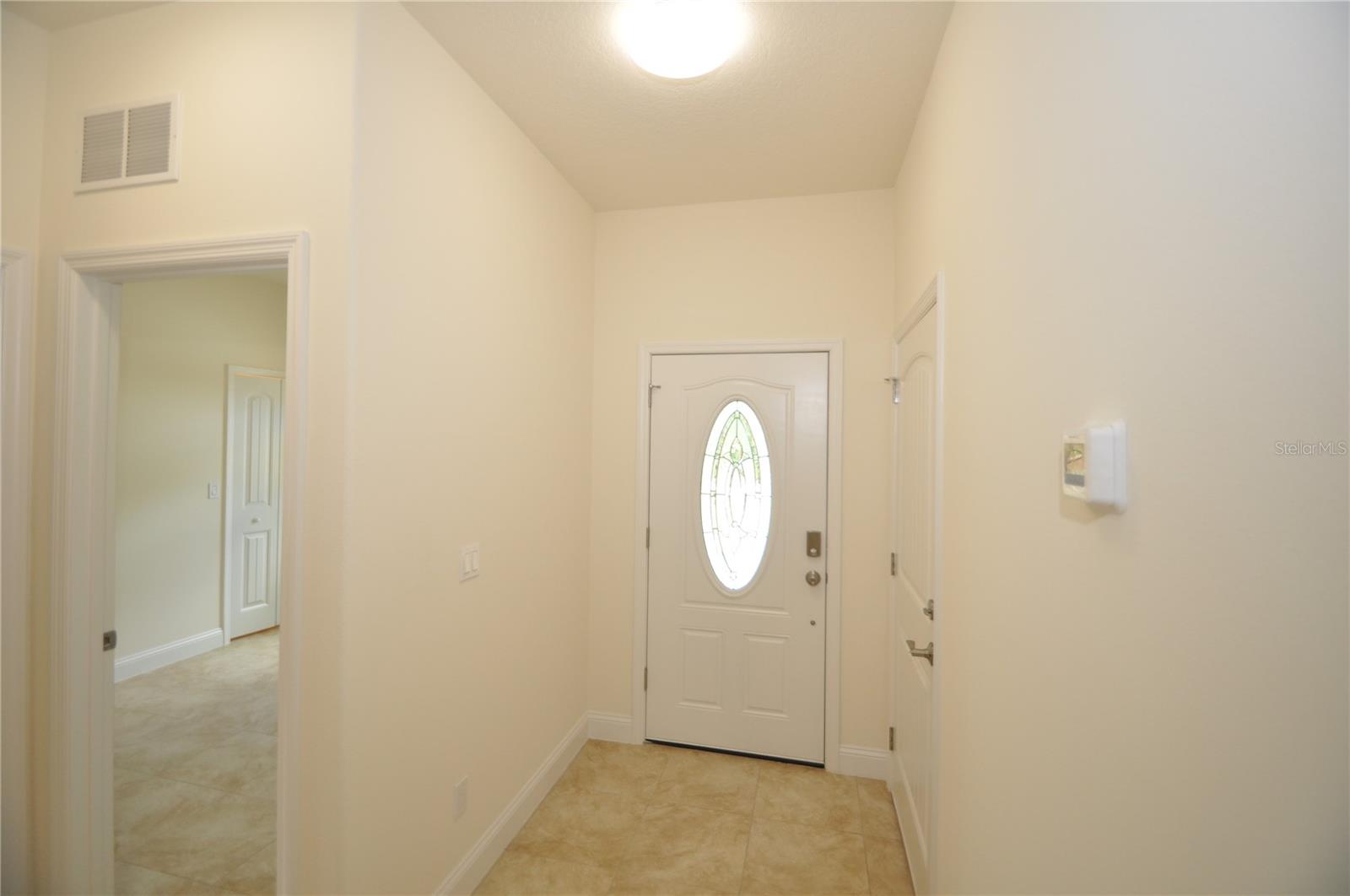 Image 4 of 30 For 17 Rainbow Lane B