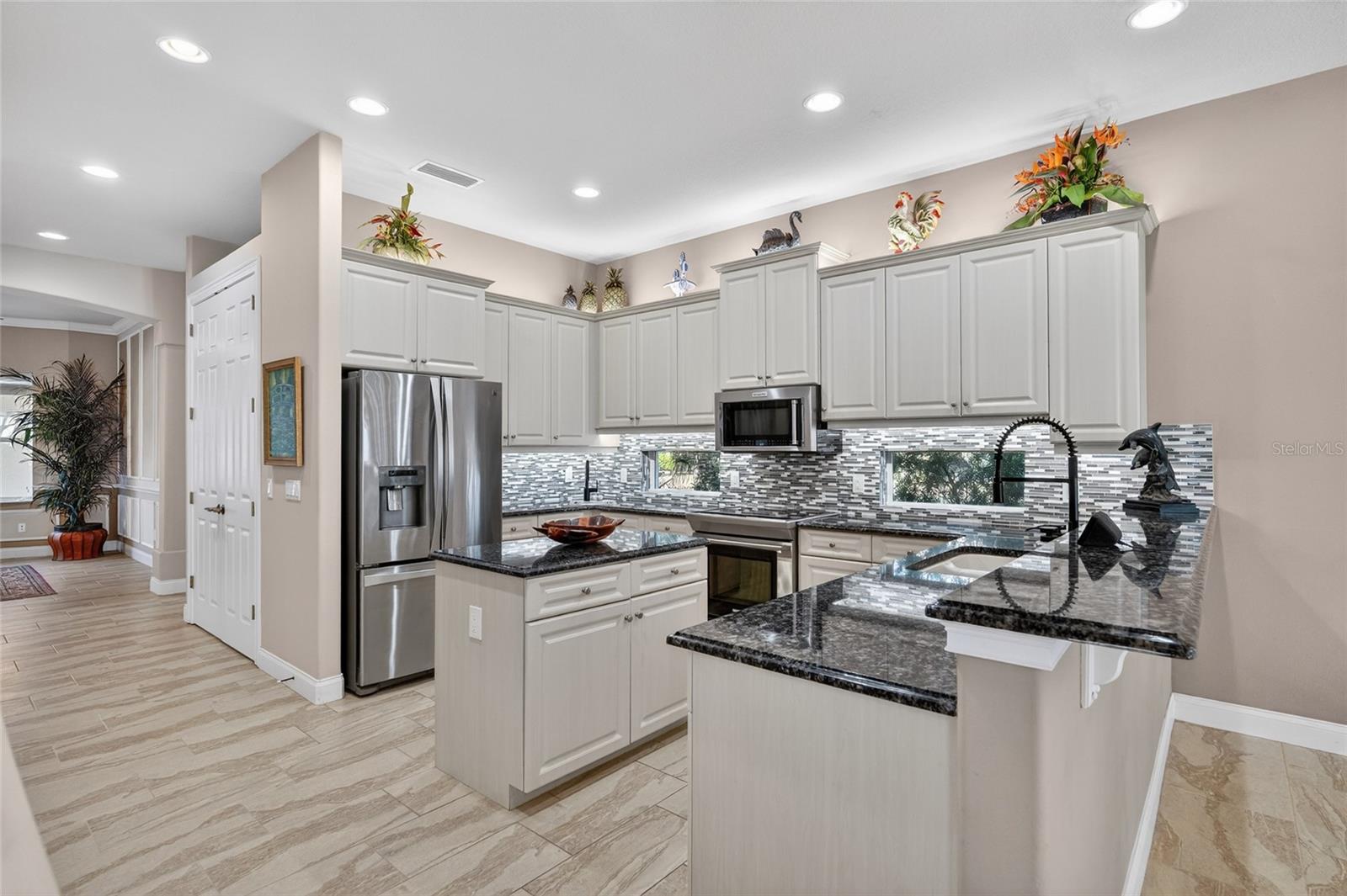 Image 12 of 84 For 83 Riverwalk Drive