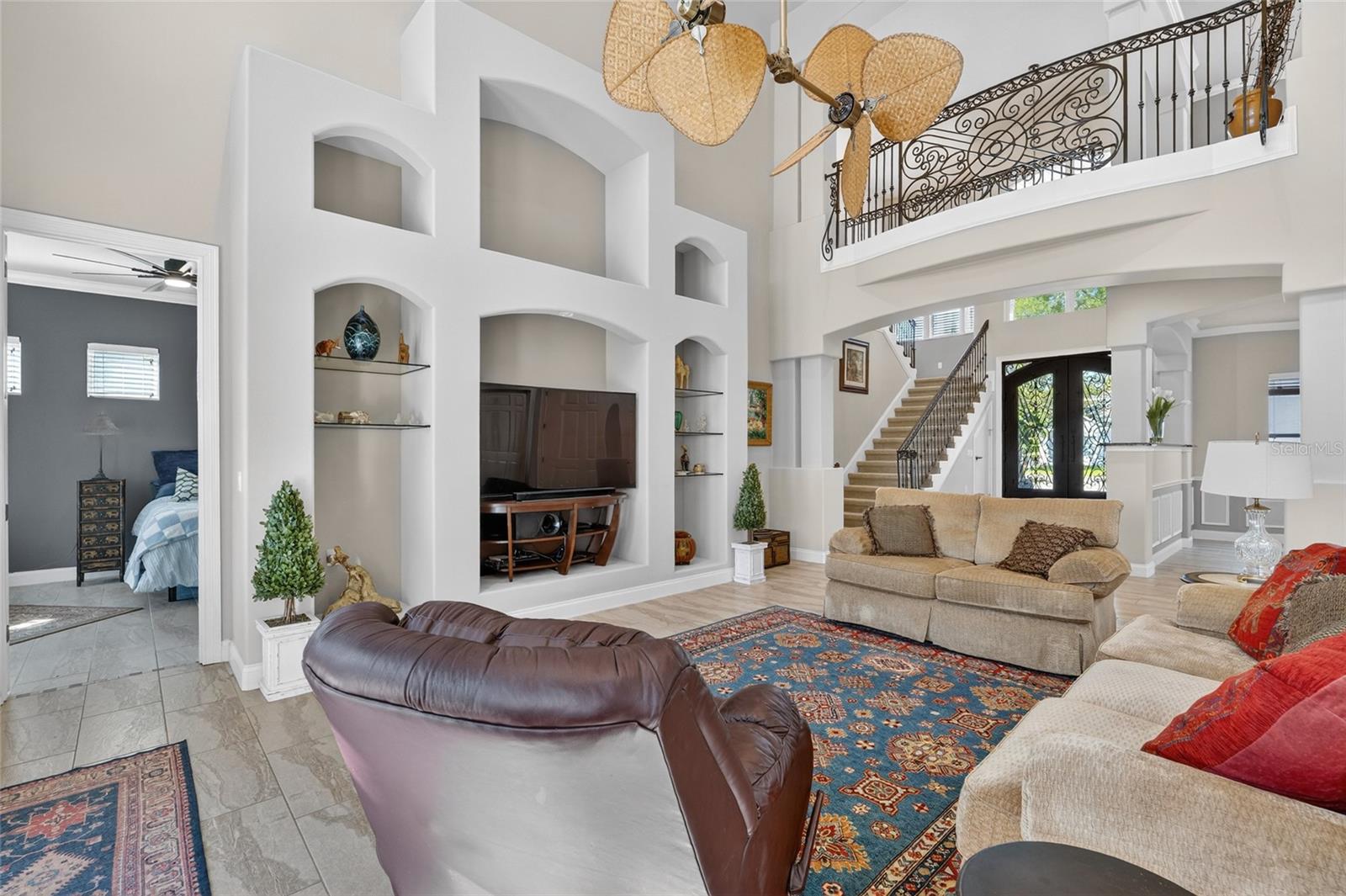 Image 18 of 84 For 83 Riverwalk Drive