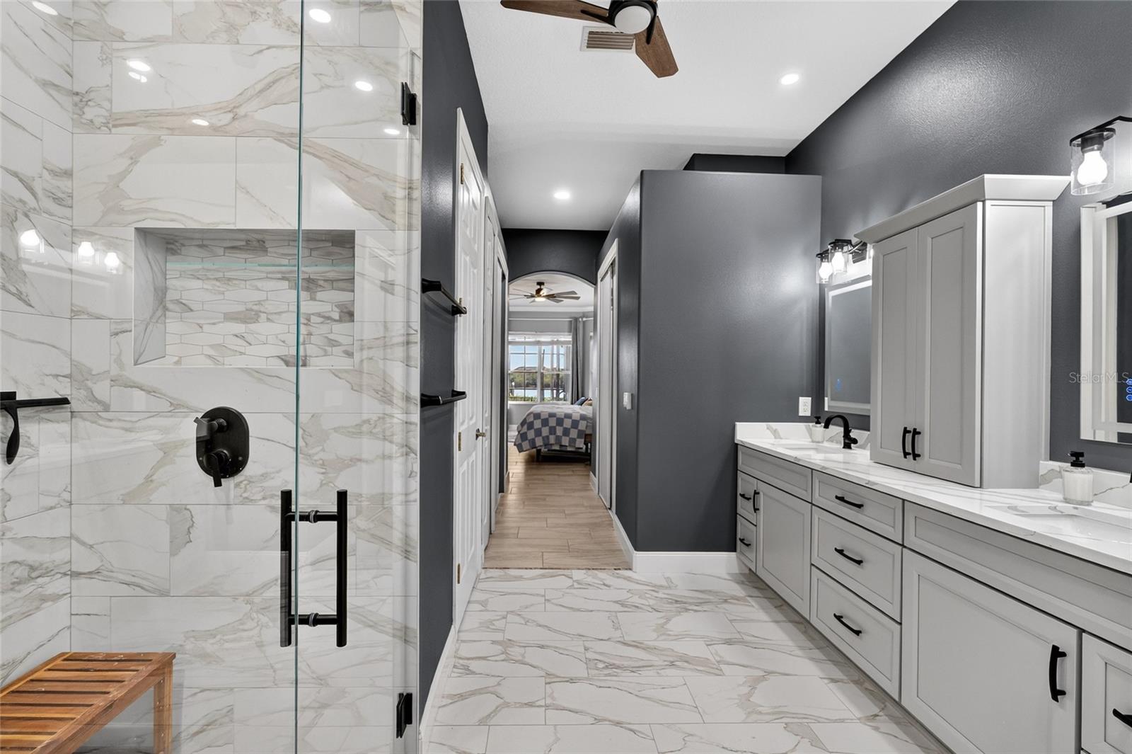 Image 25 of 84 For 83 Riverwalk Drive