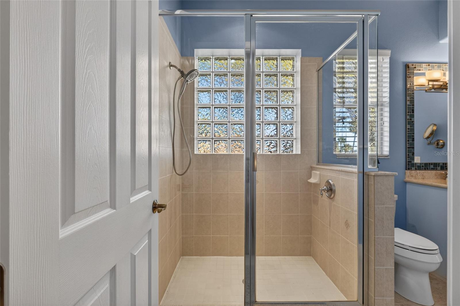 Image 31 of 84 For 83 Riverwalk Drive