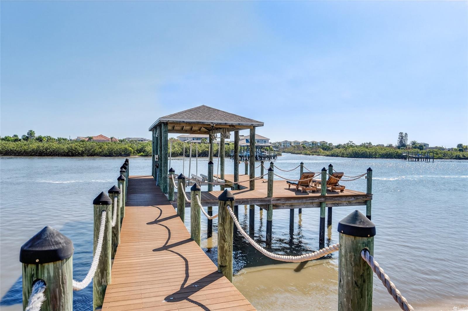 Image 57 of 84 For 83 Riverwalk Drive