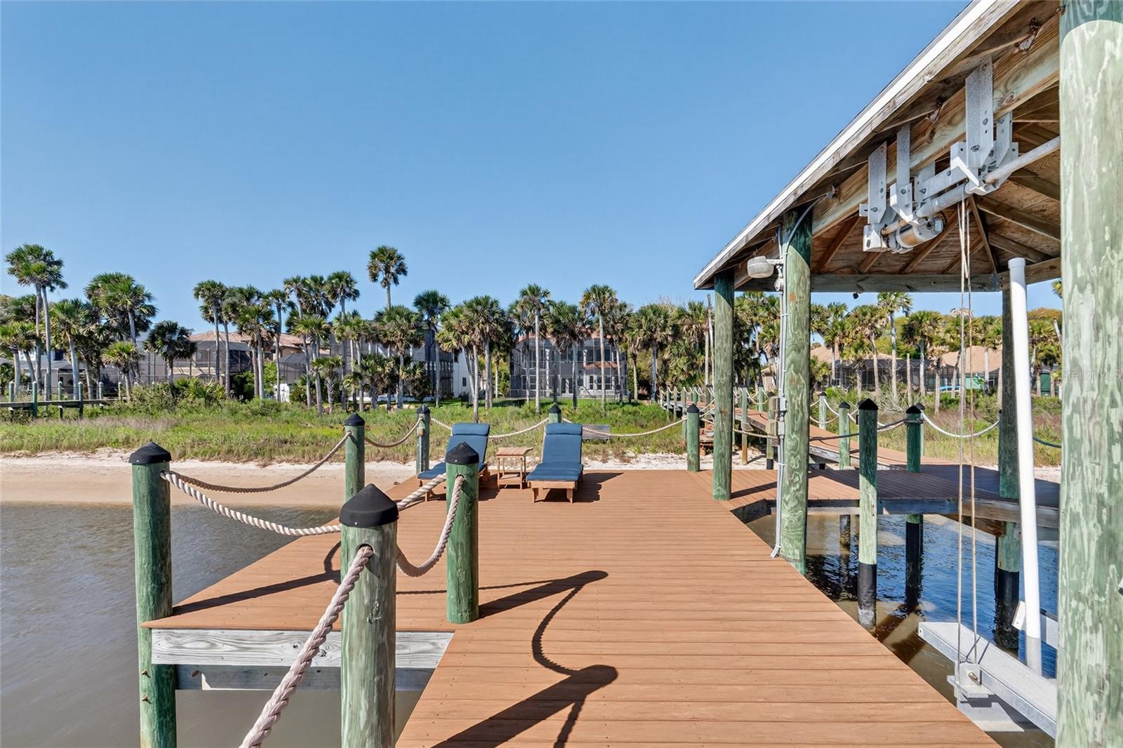 Image 60 of 84 For 83 Riverwalk Drive