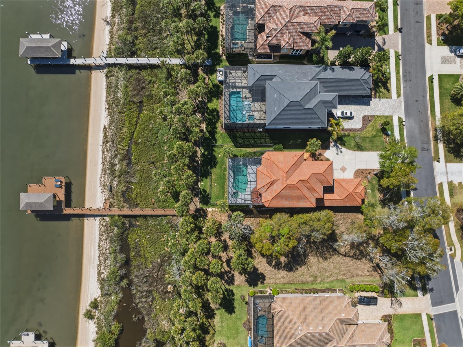 Image 65 of 84 For 83 Riverwalk Drive