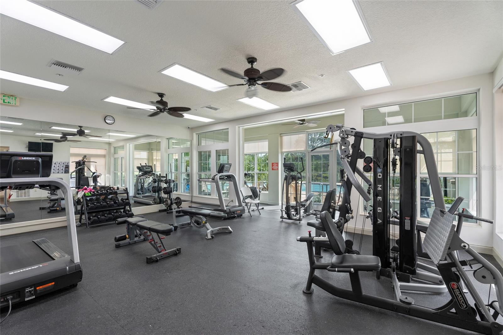 Image 83 of 84 For 83 Riverwalk Drive