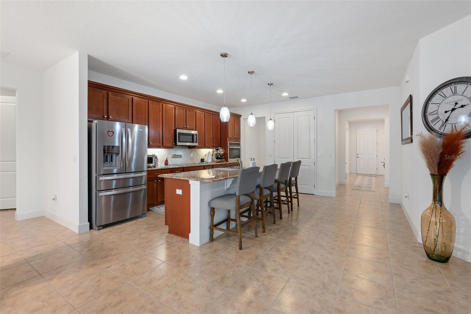 Image 13 of 57 For 685 Aldenham Lane