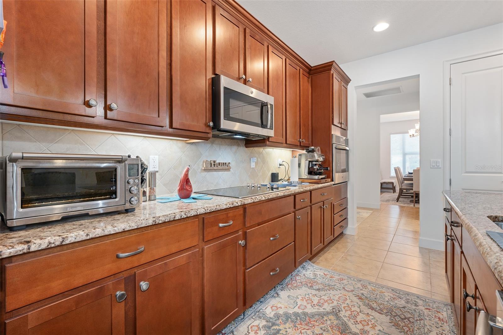 Image 14 of 57 For 685 Aldenham Lane