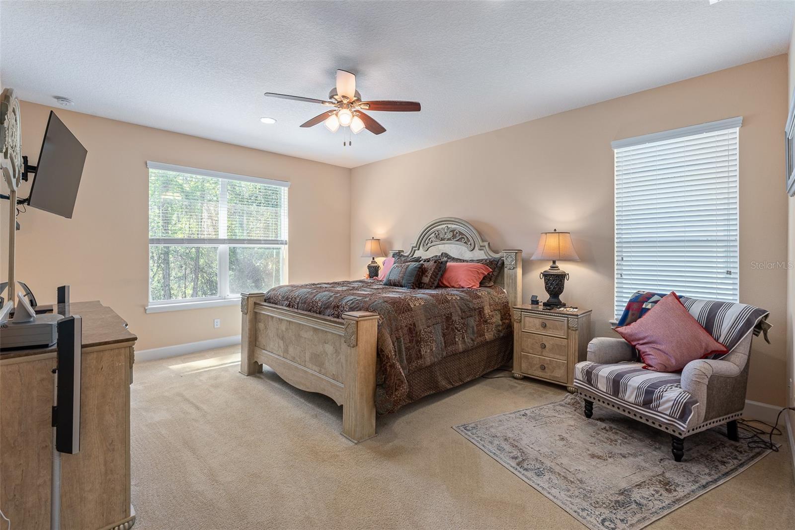 Image 24 of 57 For 685 Aldenham Lane