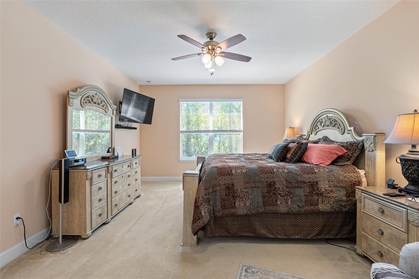 Image 25 of 57 For 685 Aldenham Lane