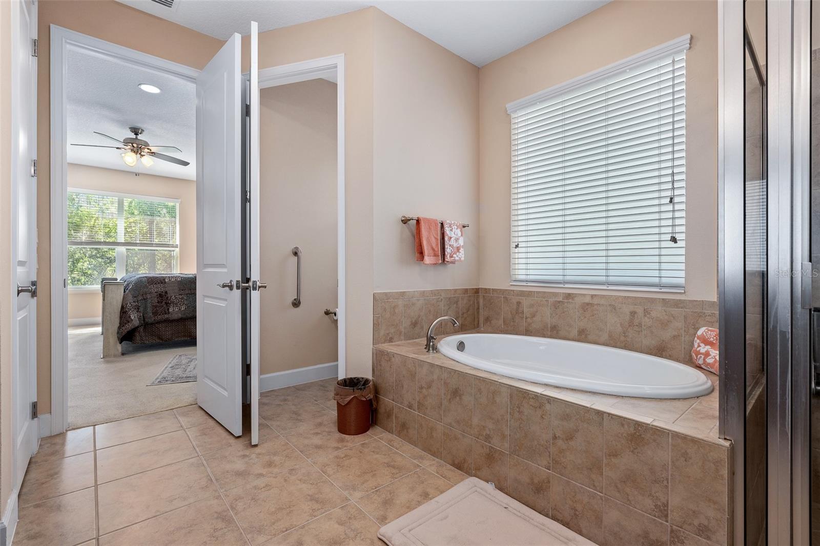 Image 29 of 57 For 685 Aldenham Lane