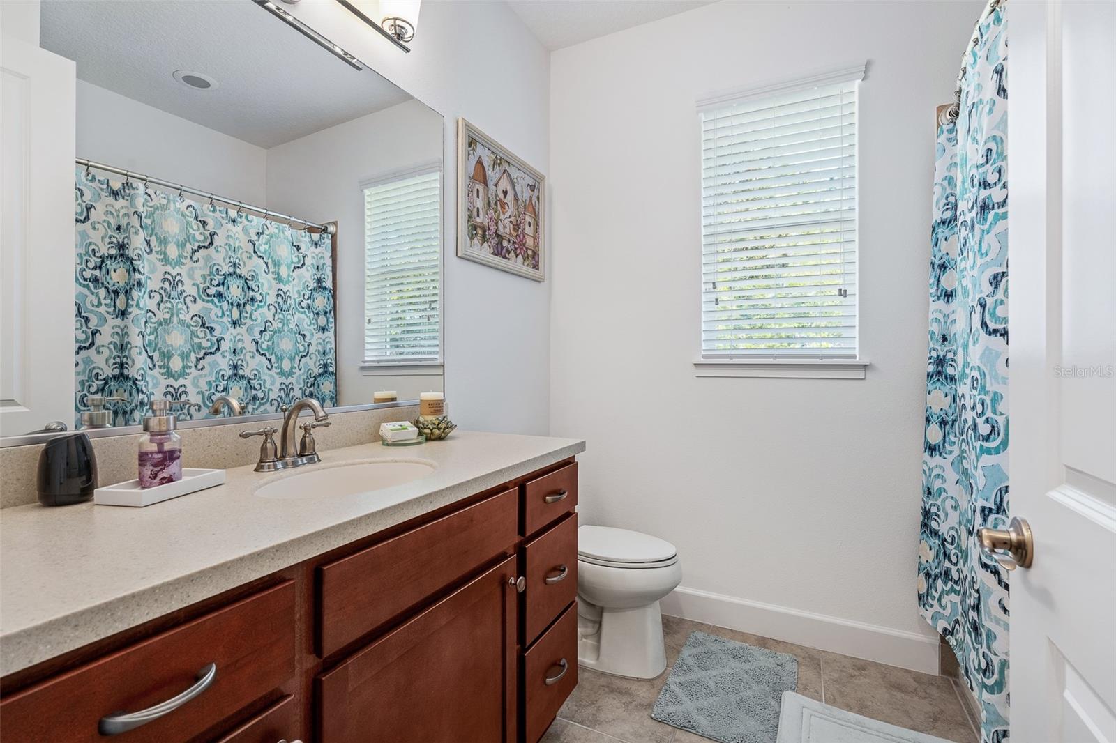 Image 32 of 57 For 685 Aldenham Lane