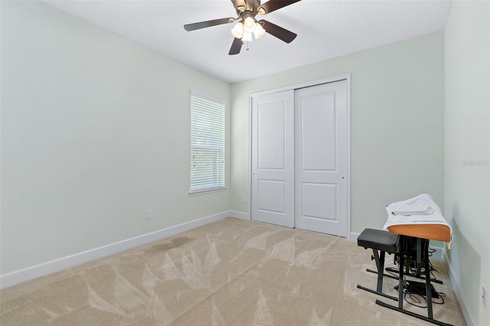 Image 33 of 57 For 685 Aldenham Lane